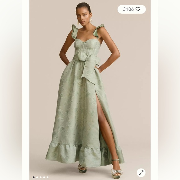 V Chapman Veronica Gown - Picture 2 of 2